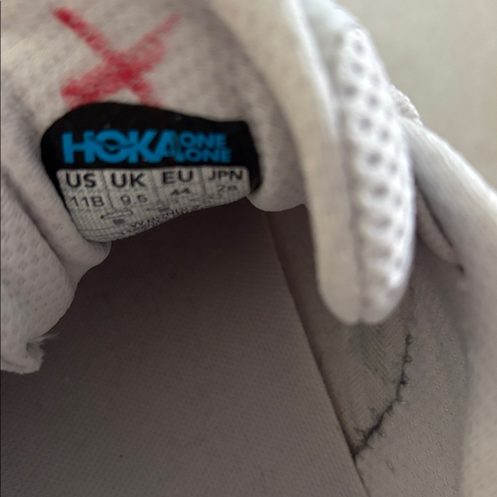 HOKA Bondi 9 Running Shoes - Picture 6 of 7